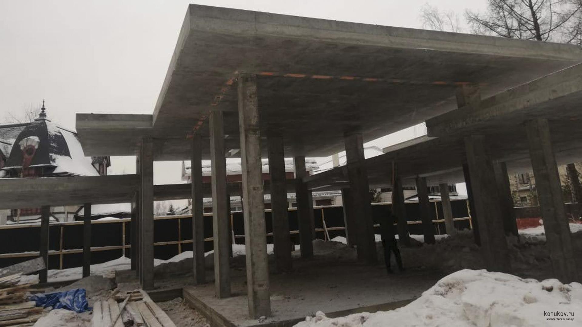 Одноэтажный дом с маленьким гаражом